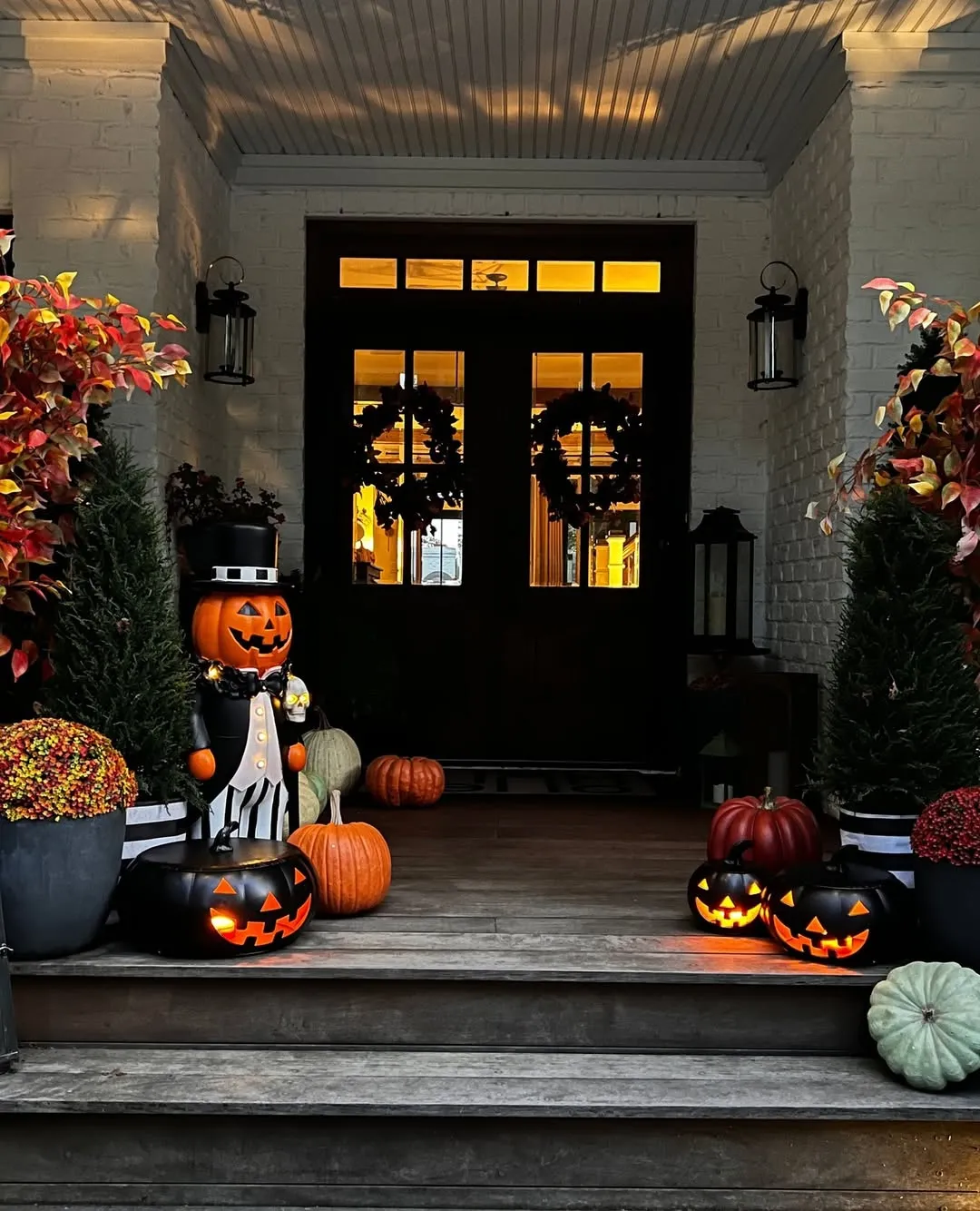 Vintage Halloween Kitchen