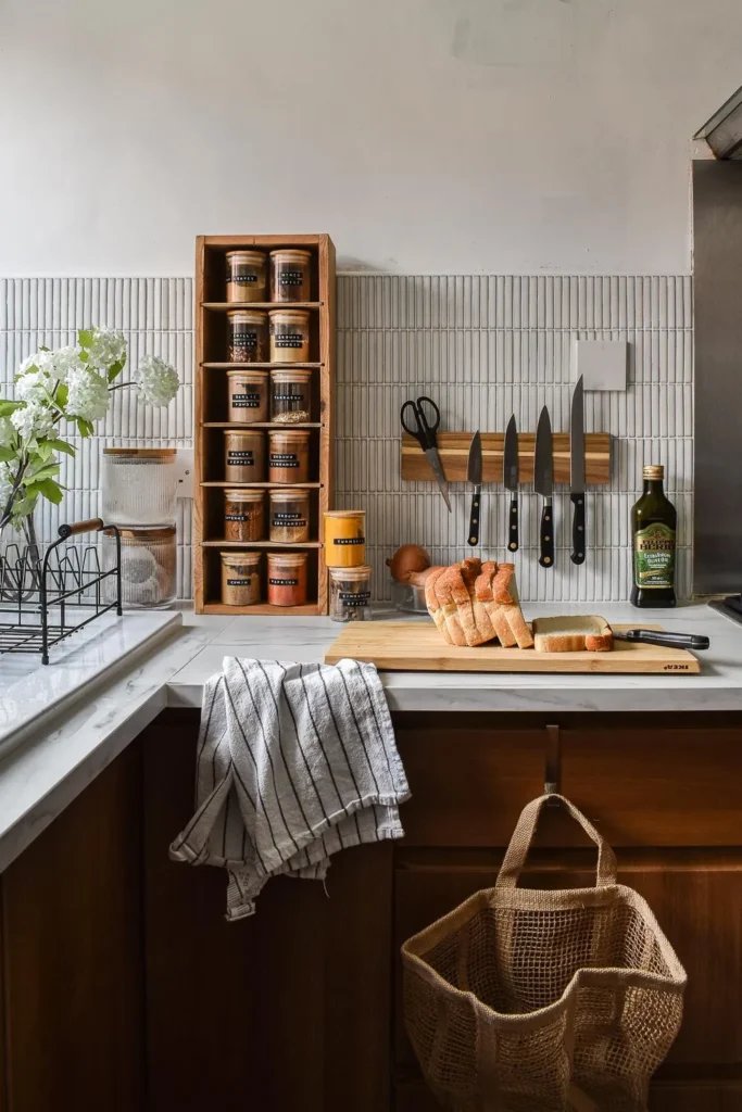 tiny kitchen organization hacks