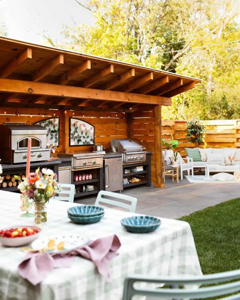 Backyard Outdoor Kitchen