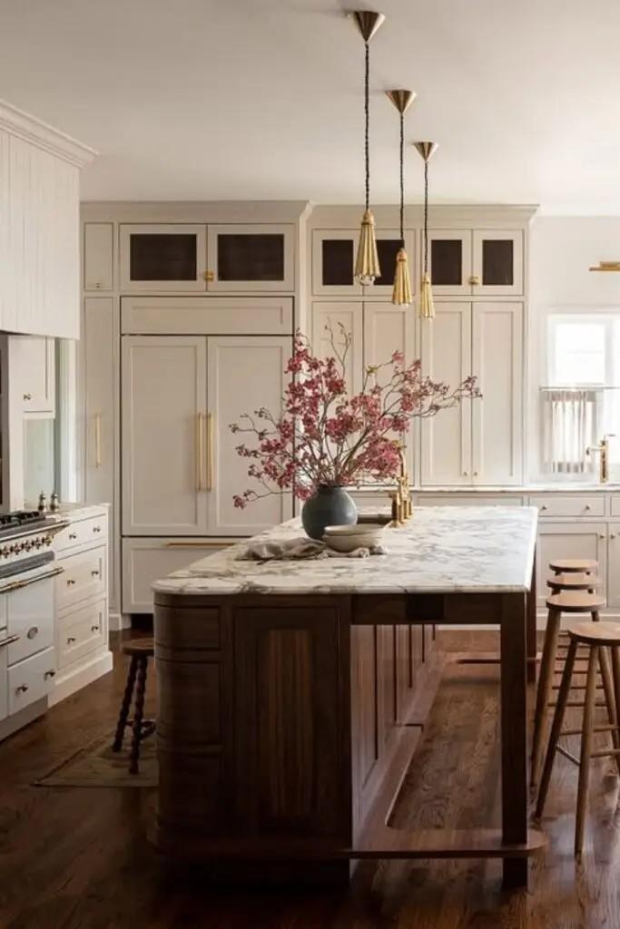 Wood and Cream Kitchen Ideas