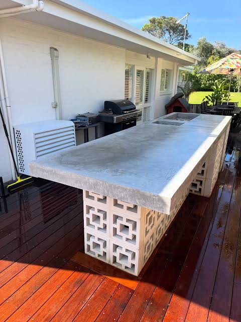 10 Concrete Outdoor Kitchen Ideas for a Modern Industrial Vibe