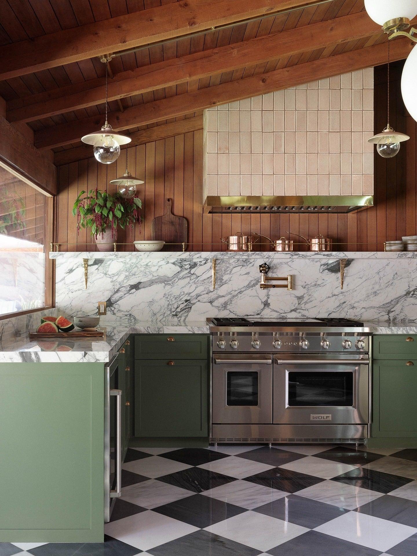 Green and Wood Kitchen Ideas