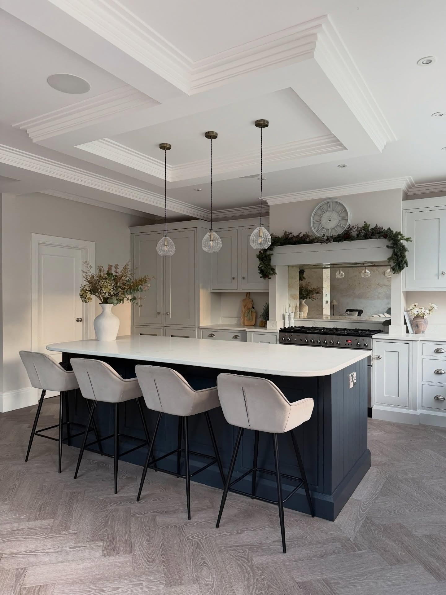 Large island kitchen ideas