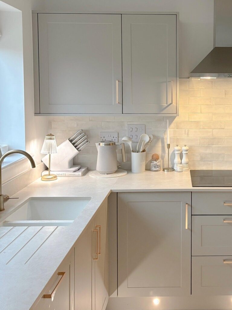 White and Gray Kitchen Ideas